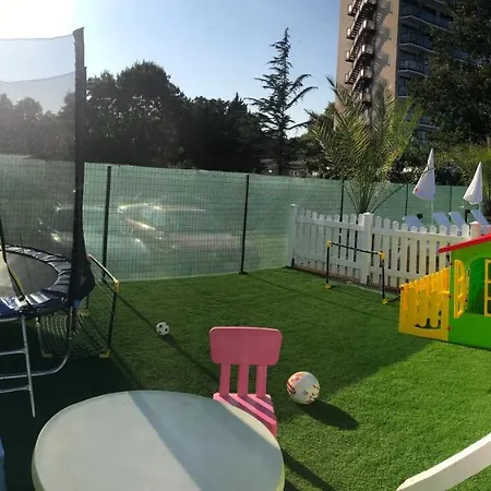 فندق Family Elit كيتن
