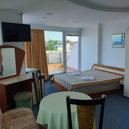 Отель Family Elit Китен