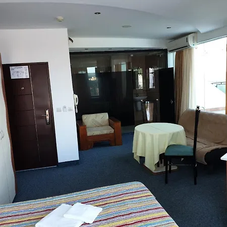 Отель Family Elit Китен