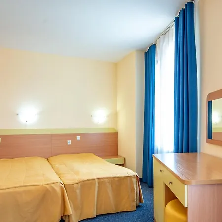 Отель Family Elit